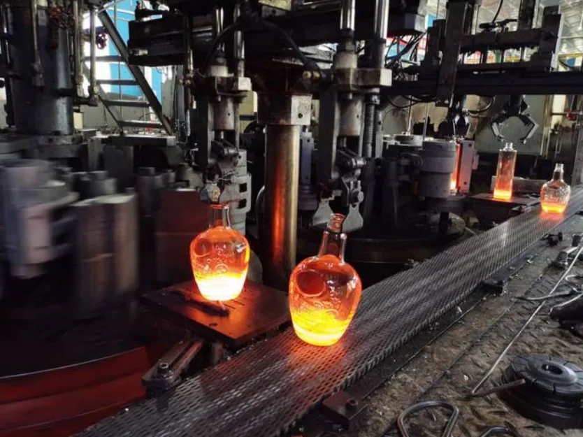 About NAISI glass packaging